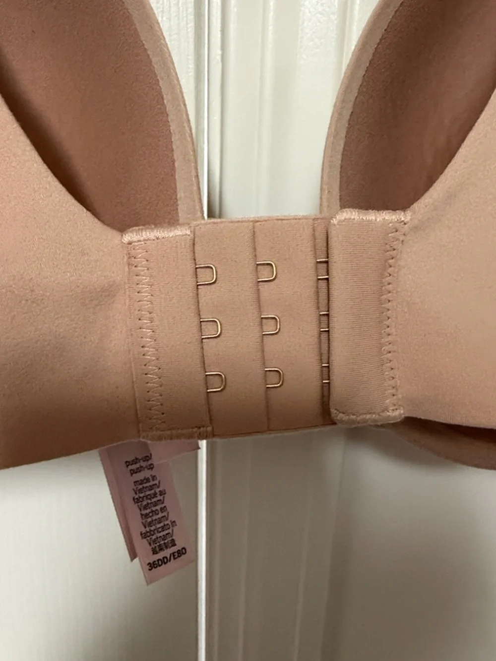 Victoria's Secret Smooth T-Shirt Bra — Nude Blush - Picture 3 of 6